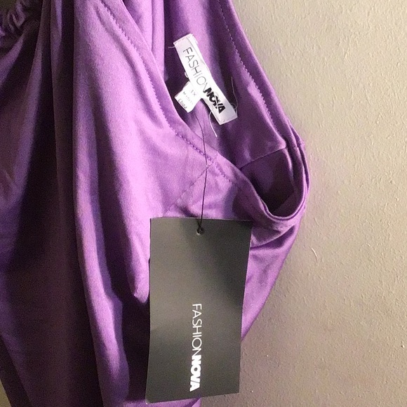 NWT Fashion nova halter top - Picture 2 of 4